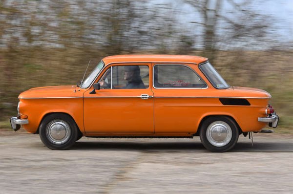 Конкурент на R8 Gordini на Renault беше NSU Prinz 1200 TT. Той беше предшестван от 1000 TT, който вече беше дал на скромната гама Prinz щедра за епохата мощност. 
Наследникът му също бе много лек, със задно разположен двигател с въздушно охлаждане , но вече с 64 вместо 54 к.с.. Производството продължи до 1972 година с общо 49 327 бройки 1200 TT.
